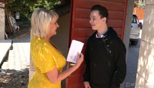 Busty cougar Amy gets intimate with young student living nextdoor porn pics