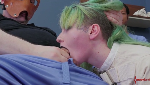 Green haired chick Kenzie Taylor allows to kinky dudes to fill her anus with liquid porn pics