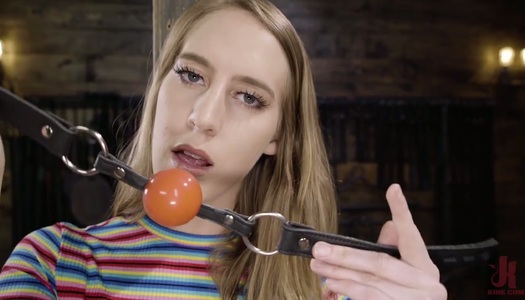 Sex-crazy porn actress Cadence Lux is testing new fucking machine porn pics