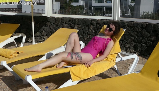 Topless bikini girl Bea Triss is flashing her yummy boobies by the poolside porn pics