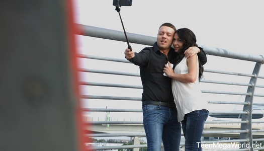 Charming 19 yo teen Roxy Sky is making love on the first date porn pics