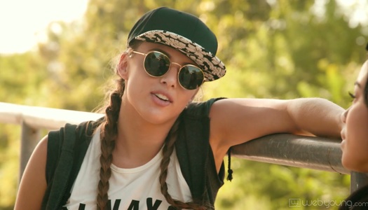 Sexy svelte lesbian Savannah Sixx loves definitely eating pussy in 69 pose porn pics