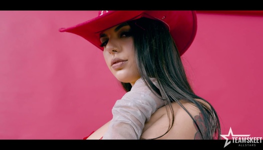 Interview of seductive Brazilian pornstar Gina Valentina porn pics