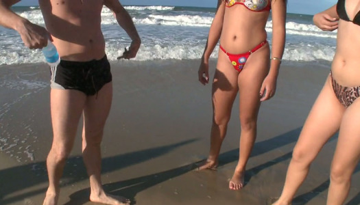 Two guys are having fun on a vocation looking for a quickie porn pics