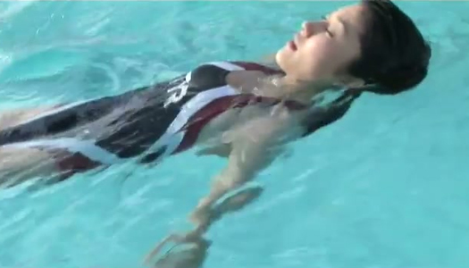 Athletic Japanese girl Mikie Hara swims in a pool like a real pro porn pics