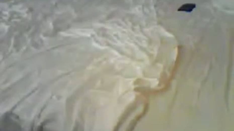 Fat ass slut is finger fucked bad in amateur video - 6. pic