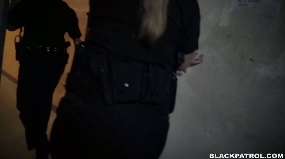 Two police women enjoy having crazy nookie with one arrested BBC - 3. pic