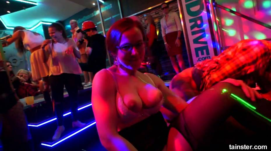 Several spoiled sluts suck dicks and dance at the party - 4. pic