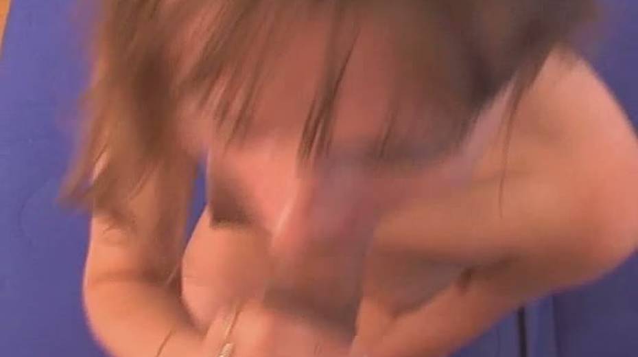 Svelte light haired hoe Melissa gets hammered doggy after blowing dick - 10. pic