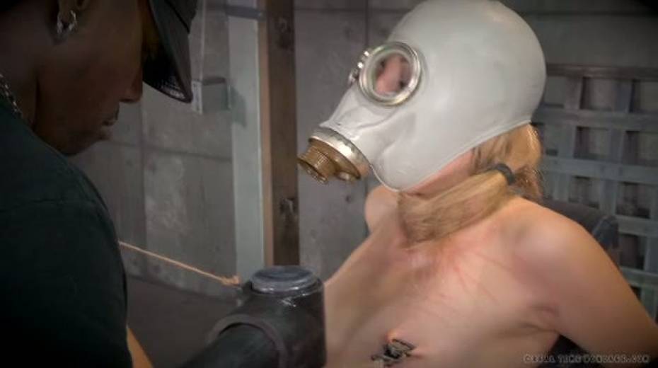 Black master is conducting experiments on nude sex-slave in gas mask - 7. pic