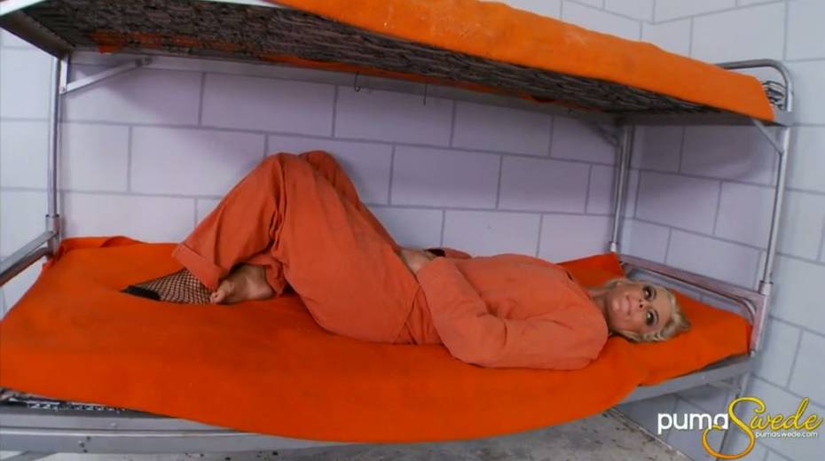 Thick PAWG Phoenix Marie loves masturbating in the prison cell - 14. pic