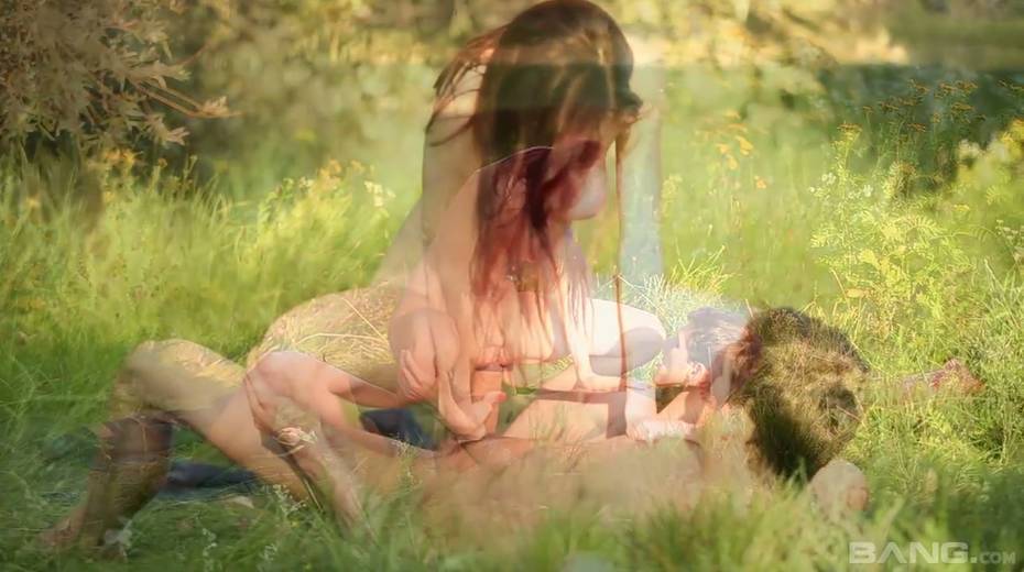 Oversexed red haired girlfriend Kate Gold is having passionate outdoor sex - 8. pic
