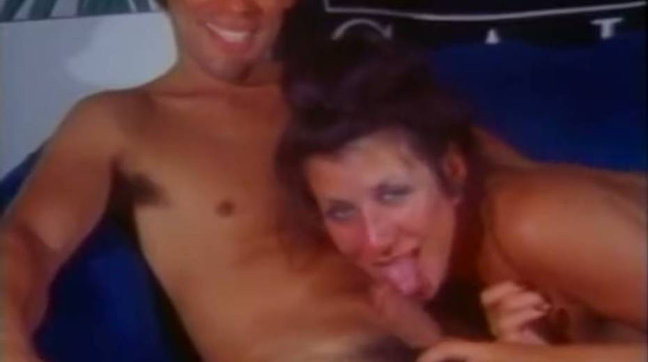 Dudes Don Fernando and Jesse Adams enjoy fucking hot chicks in retro sex video - 9. pic