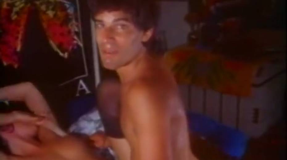 Dudes Don Fernando and Jesse Adams enjoy fucking hot chicks in retro sex video - 10. pic