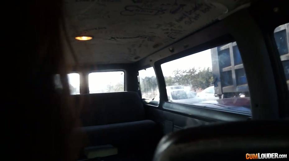 Lewd chick Paula Teen is picked up and fucked by handsome boy in the car - 8. pic
