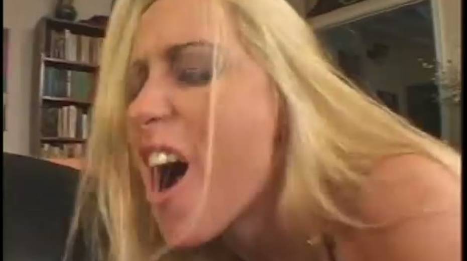 Jessica Darlin takes big fat cock in her tight ass hole - 6. pic