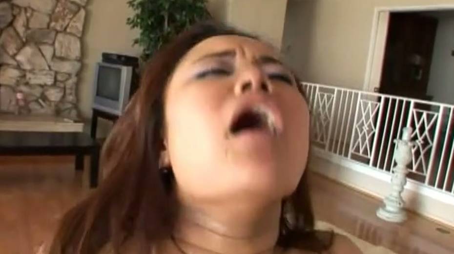 Sizzling Asian hottie Annie Cruz moans like wild while dudes penetrate her holes - 10. pic