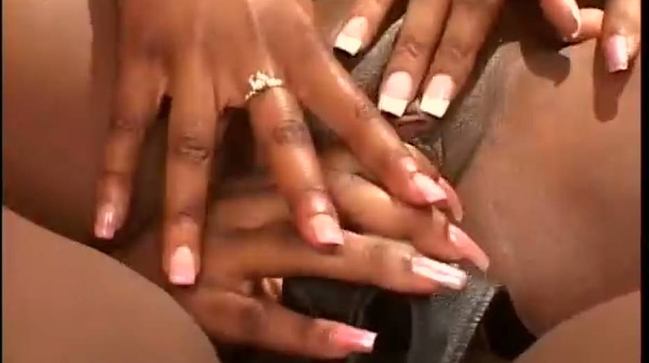Nazzty black whores fuck dirty with big strapon - 15. pic