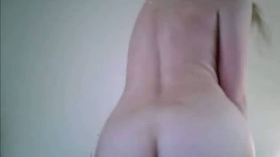Charming blonde fondling her pussy in amateur solo video - 13. pic