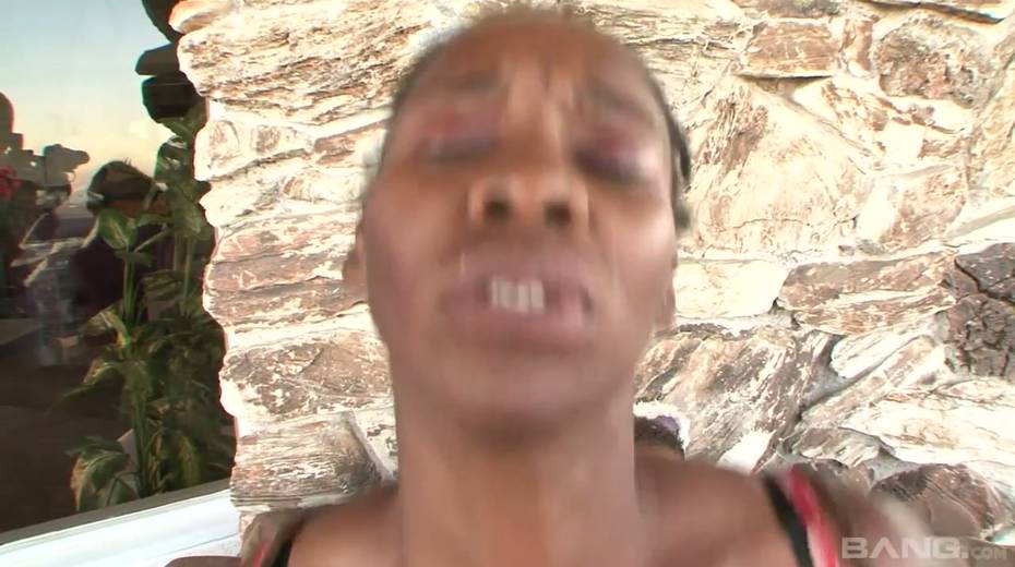 Hot temped dude drills dark twat of ebony chick Nina Simone - 9. pic