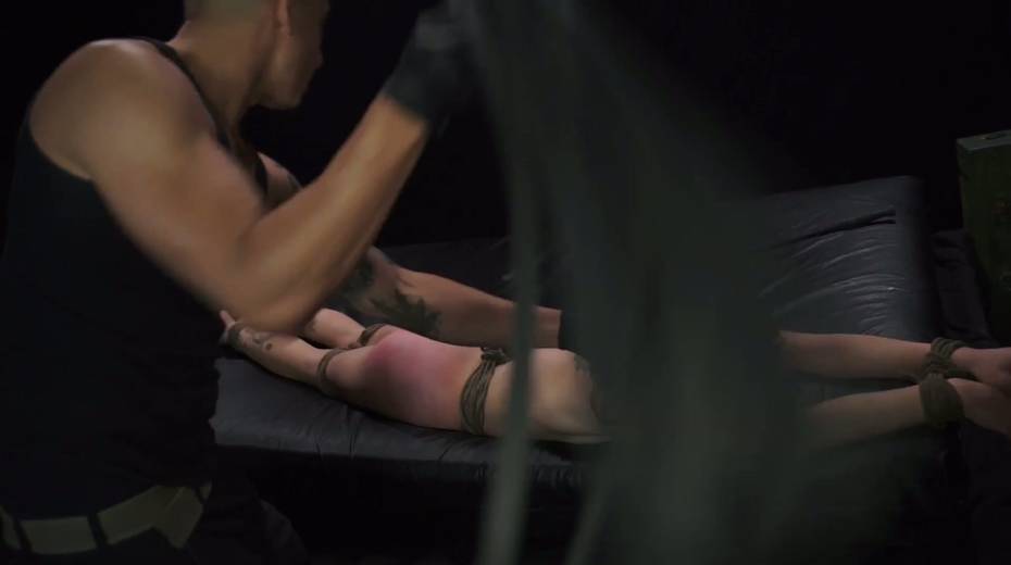 Tied up and spanked porn model Faye gets her mouth and pussy slammed - 4. pic