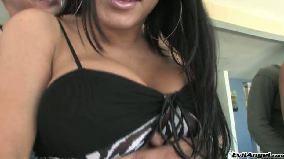 Big breasted brunette ladyboy let her buddy suck her dick - 6. pic