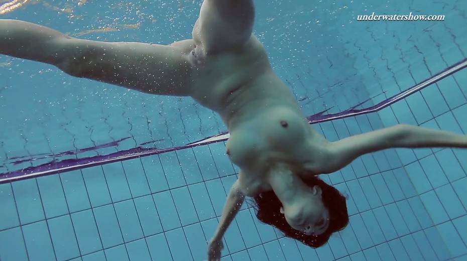 Sizzling babe Sima Lastova shows her pussy under the water - 10. pic