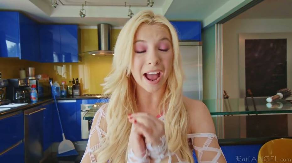 Hot candid interview with professional porn model Kenzie Reeves - 20. pic