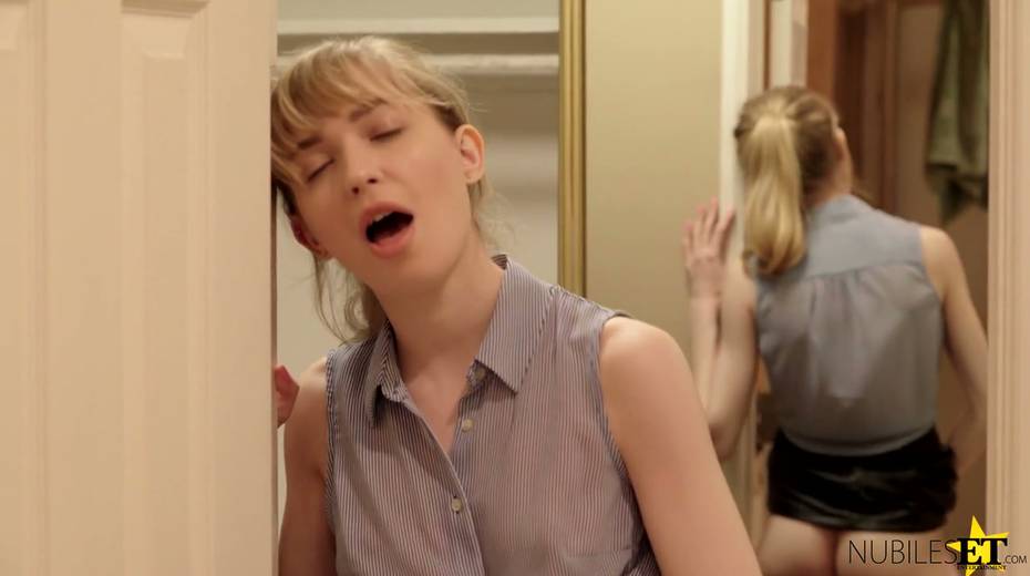 Petite chick with flat tits Mackenzie Moss is fucked hard in flying pose - 3. pic