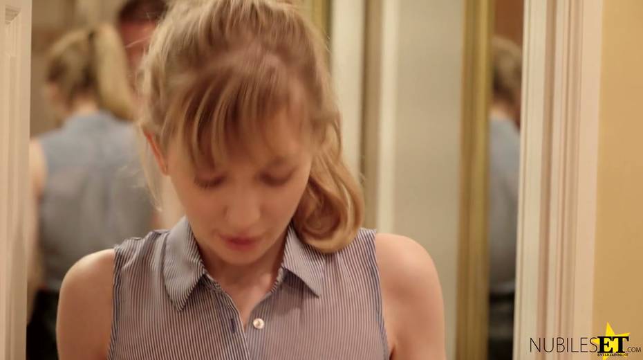 Petite chick with flat tits Mackenzie Moss is fucked hard in flying pose - 4. pic