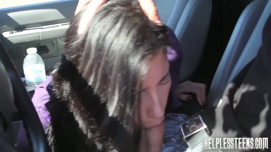 Sexy hitchhiker Jade Jantzen gives a blowjob in the car and gets her pussy punished - 5. pic