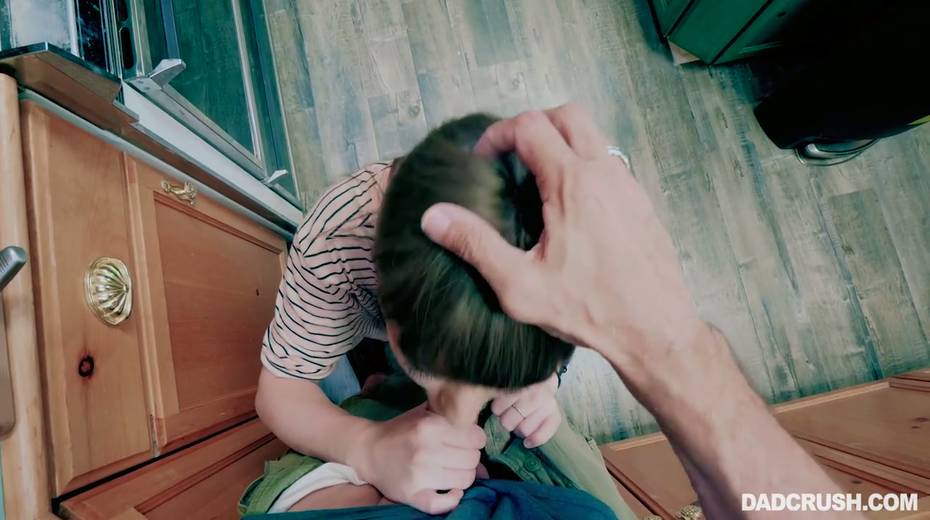 Cum-thirsty teen Alex Blake gives a blowjob and gets fucked by horny stepdad - 4. pic