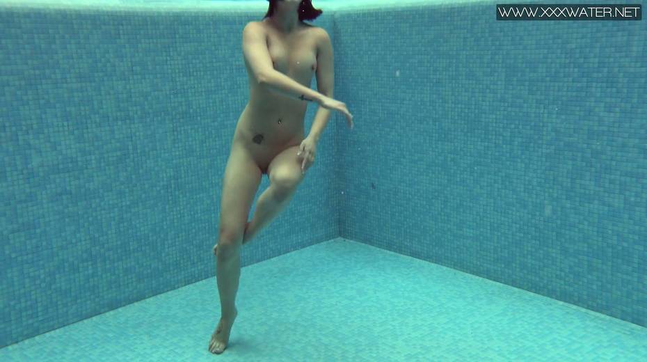 Libidinous brunette Lady Dee gets naked and shows tricks under the water - 21. pic