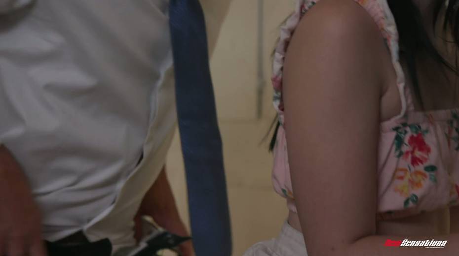 Cute brunet babe Violet Rain gets intimate with friend's boyfriend - 4. pic