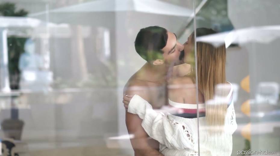 Slender seductress Raquel Diamond is making love with her new lover - 5. pic