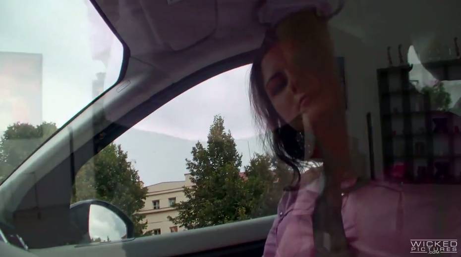 Czech chick Francesca C is picked up and fucked by one stranger dude - 4. pic