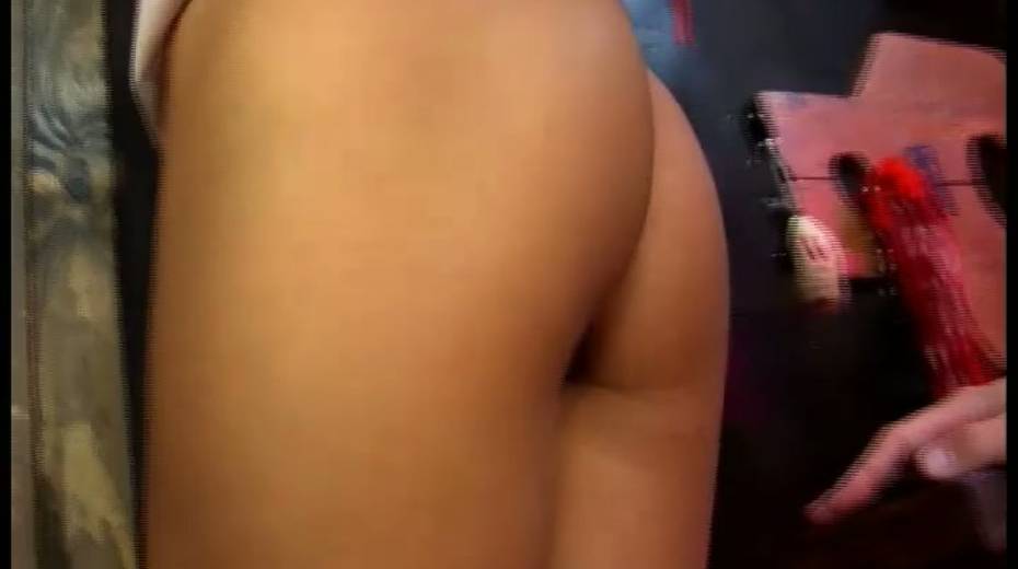 Spoiled black haired domme in corset makes dude suck strapon - 6. pic