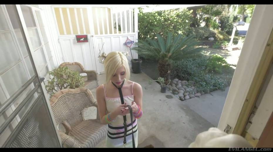 Petite blonde Piper Perri gets her pussy destroyed and gets messy facial - 5. pic