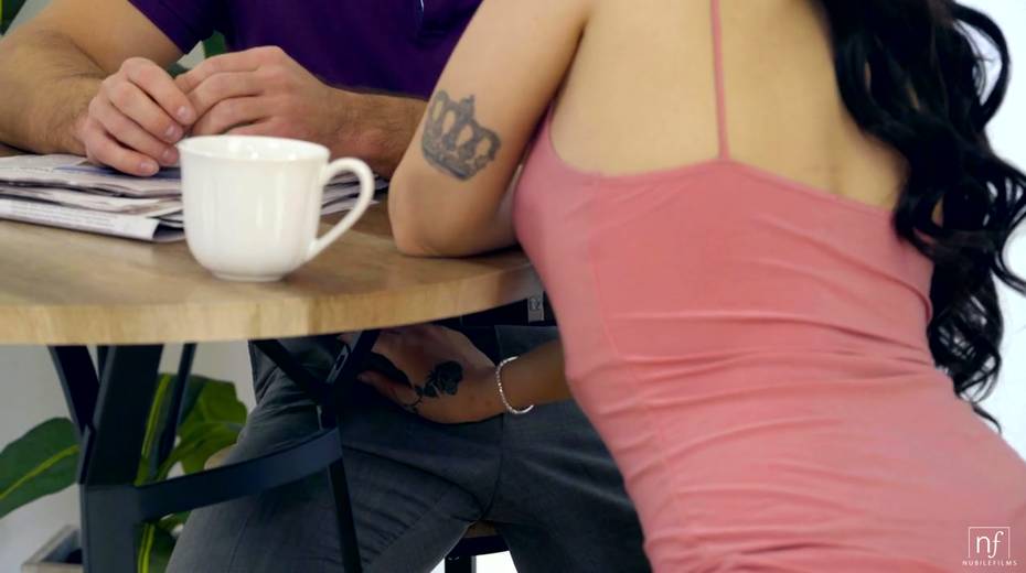 Juicy teen Audrey Royal is fucked by handsome dude Johnny Castle - 2. pic