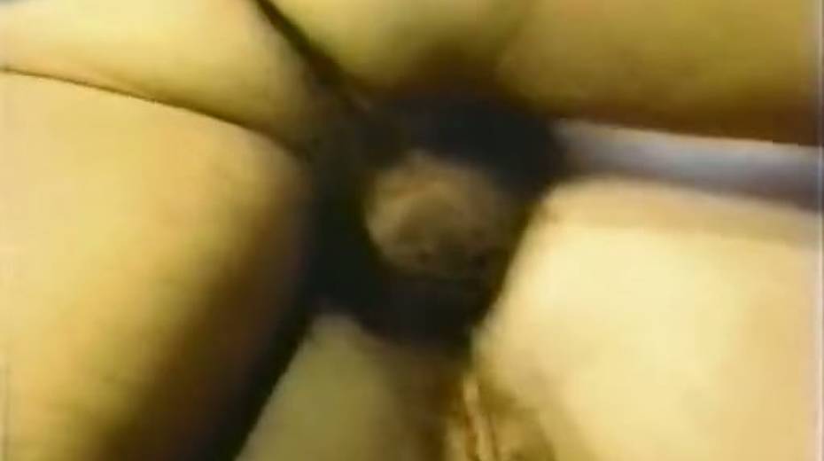 Naughty vintage gal gives blowjob and gets doggy fucked - 11. pic
