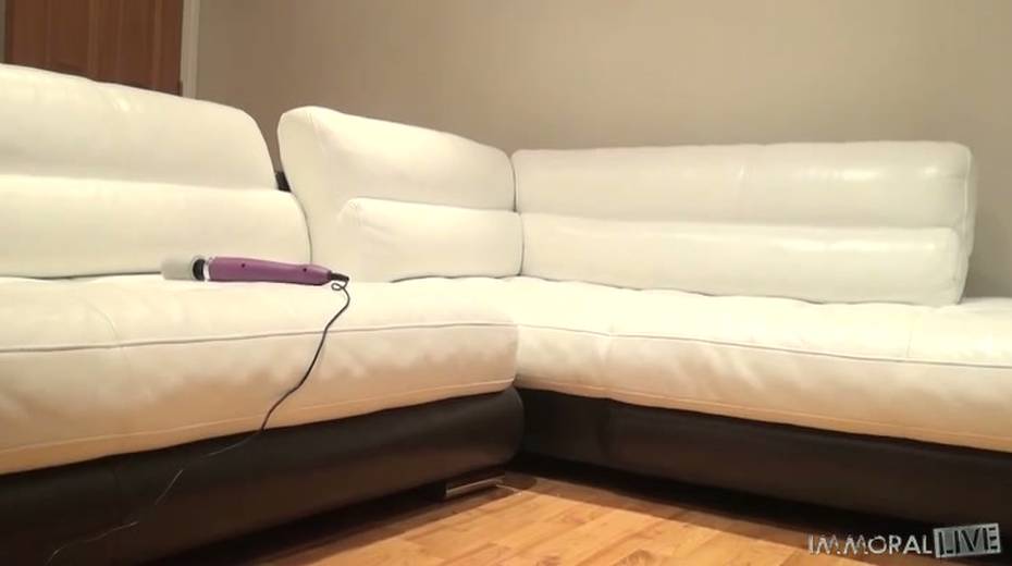 Sultry red haired girl Lola Gatsby nailed in sideways position - 11. pic