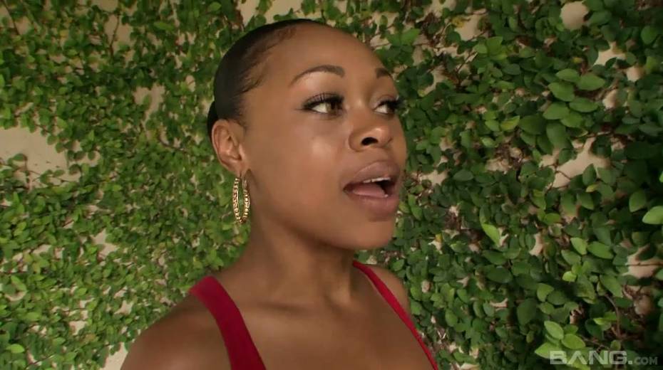Big bottomed black chick Hershey Rae goes wild on a hard black penis - 2. pic