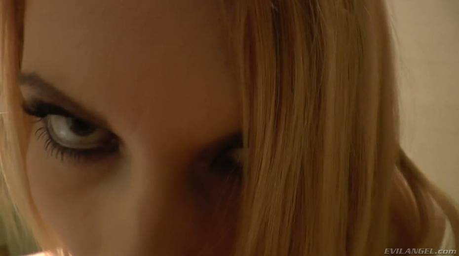 Anal-insane bitch Karina Grand gets fucked in hot pov clip - 10. pic