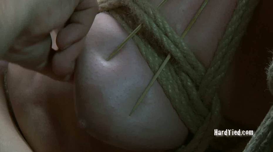 Toothpicks and ropes make her big tits hurt - 11. pic