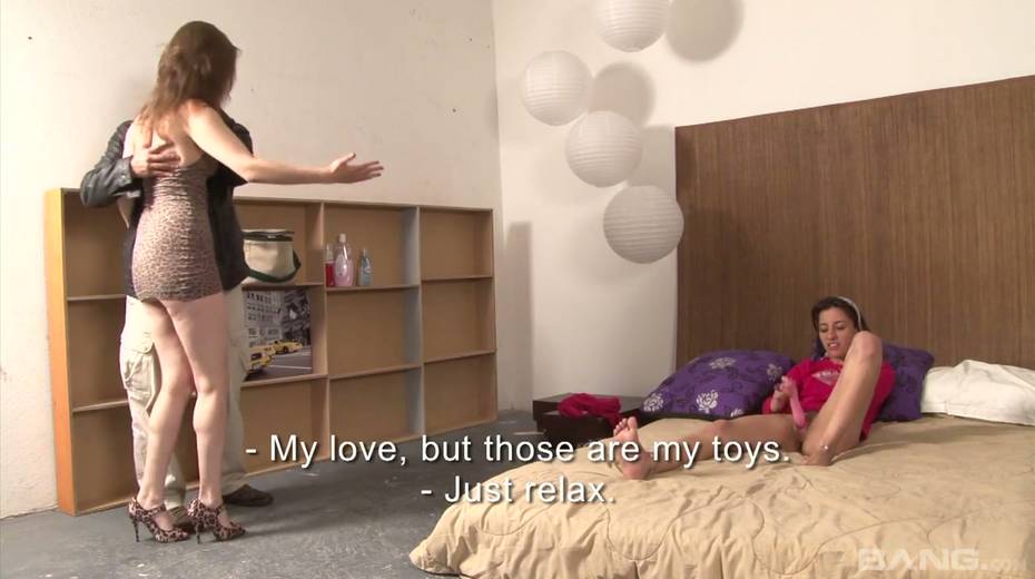 Exchange student Lila takes part in crazy couple threesome sex - 6. pic