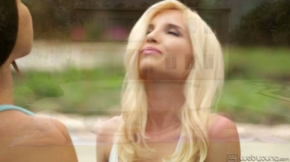 Cute petite blonde Piper Perri can't stop eating juicy pussy outdoor - 2. pic