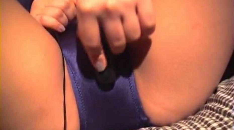 Playful Japanese girl pleasing her pussy with small vibrator - 10. pic