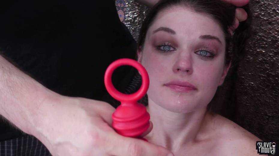 Blue eyed brunette Anastasia Rose gives a rimjob and gets her mouth toyed - 25. pic