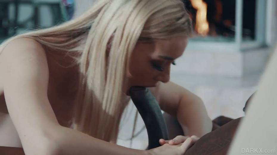 Sex-appeal blond babe Anny Aurora gets her mouth pussy and anus blacked - 8. pic