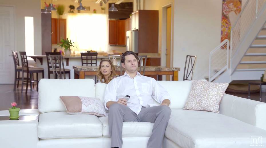 Lecherous hottie Kristen Scott tries to seduce her handsome step daddy - 2. pic